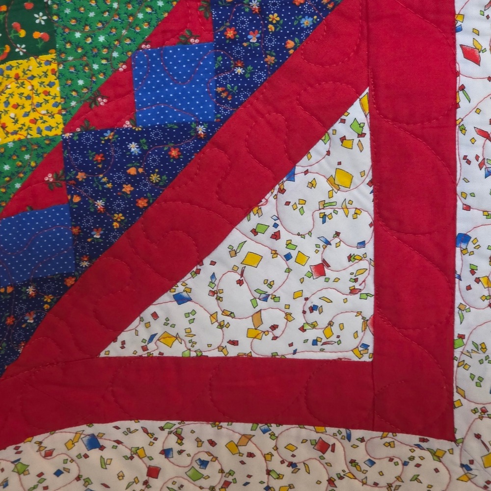 Vintage Style Patchwork Quilt Scalloped Edge Red Floral Confetti  Colorful 60x68 - Picture 7 of 9